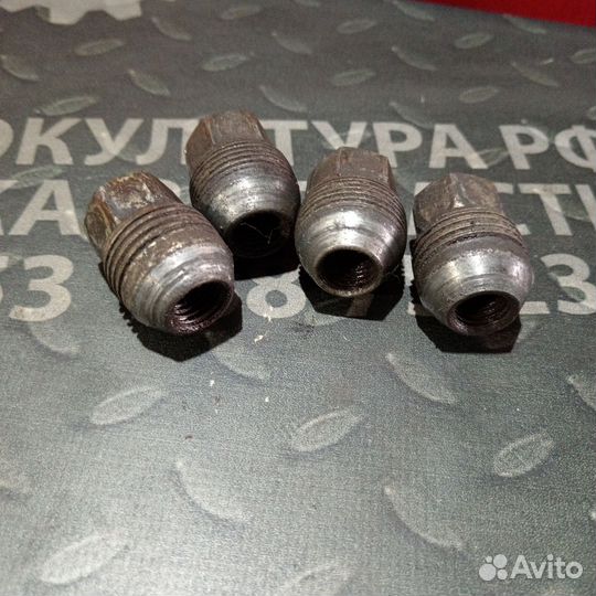 Гайка колеса Chevrolet Aveo T255 T250