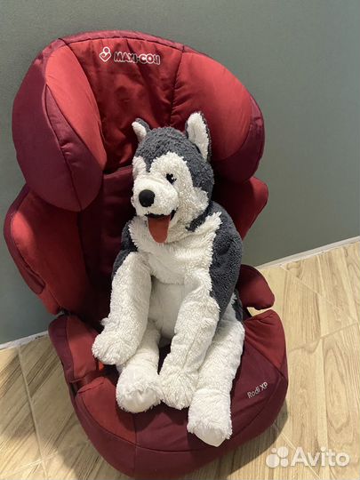 Автомобильное кресло maxi cosi