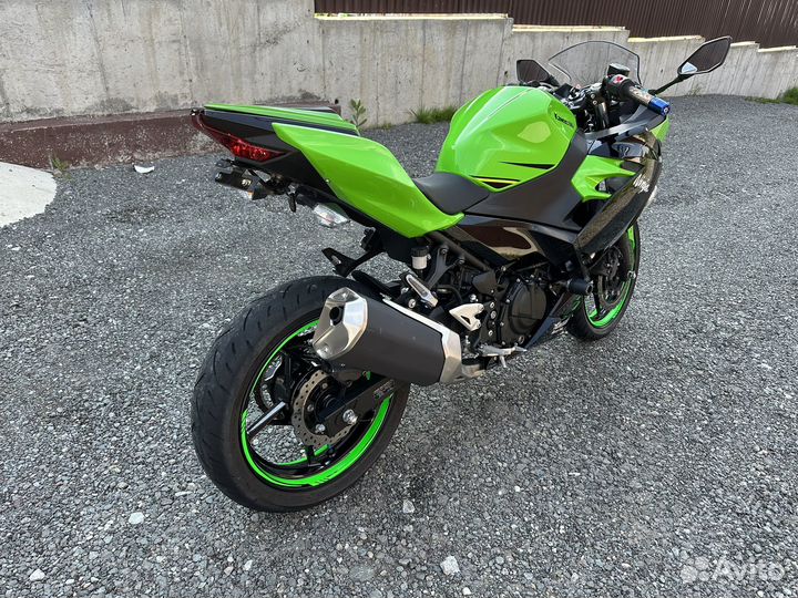 Kawasaki ninja 400