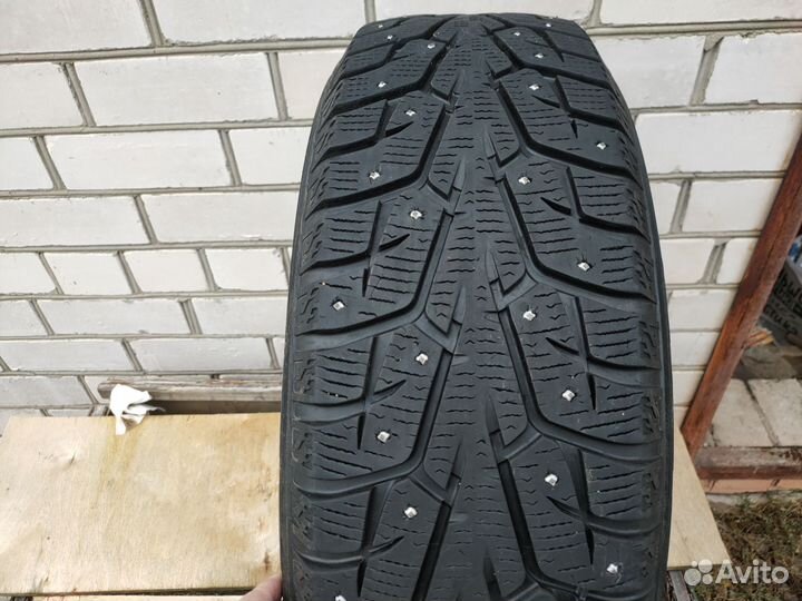 Yokohama Ice Guard Stud IG55 215/60 R17