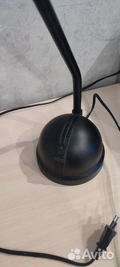 Лампа настольная