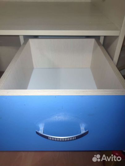 Шкаф стенка с кроватью