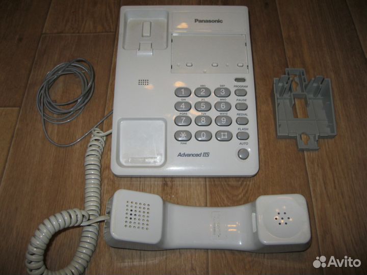 Телефон Panasonik стационарный проводной