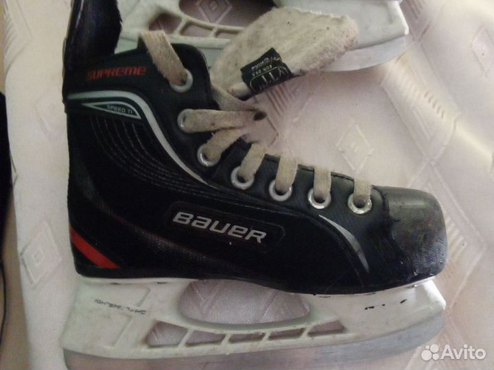 Хоккейные коньки bauer supreme Y11r