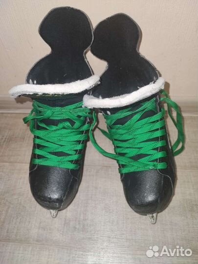 Хоккейные коньки bauer