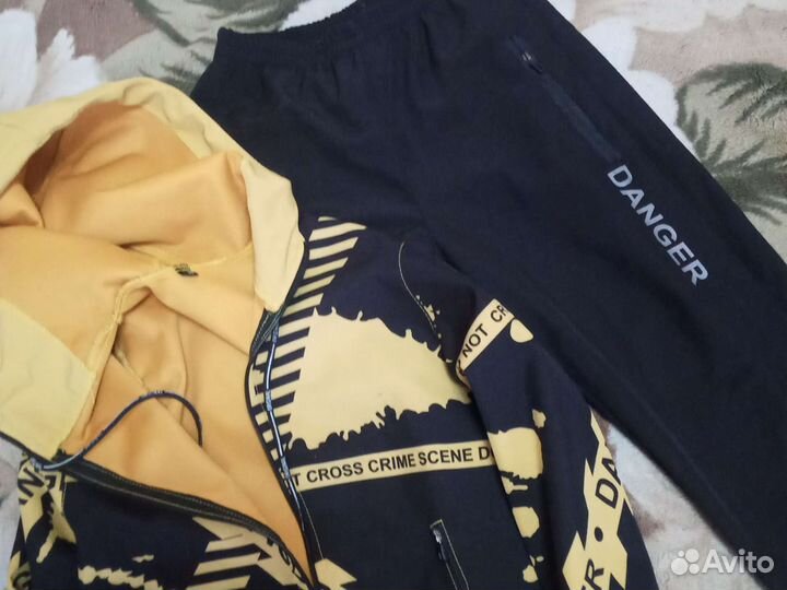 Спортивный костюм