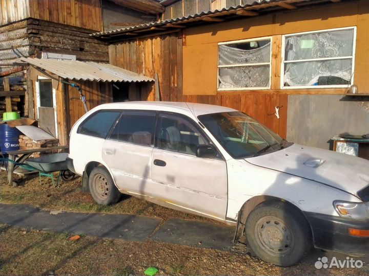 Toyota Corolla, 1998
