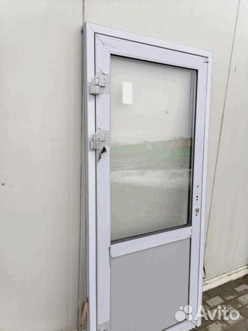 Двери 950х2100 мм алюминиевые входные