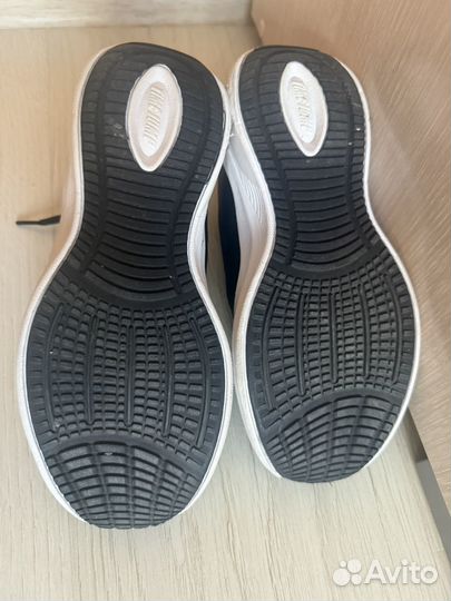 Кроссовки 36