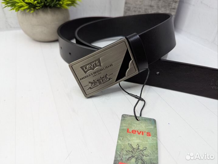 Ремень кожаный мужской Levi's