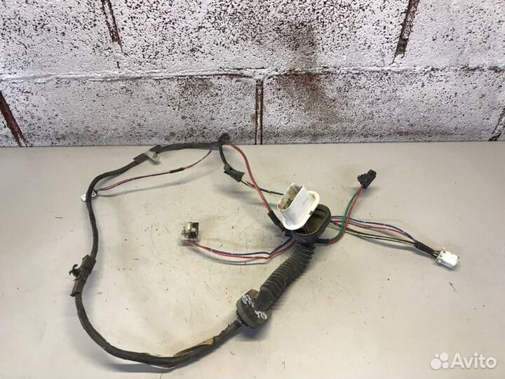 Проводка двери задняя левая Mazda 626 лифтбек 2.0