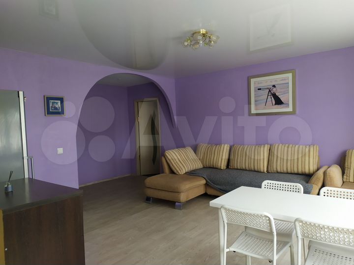 2-к. квартира, 60 м², 8/10 эт.