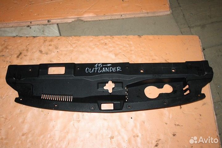 Кожух замка капота mitsubishi outlander 2015
