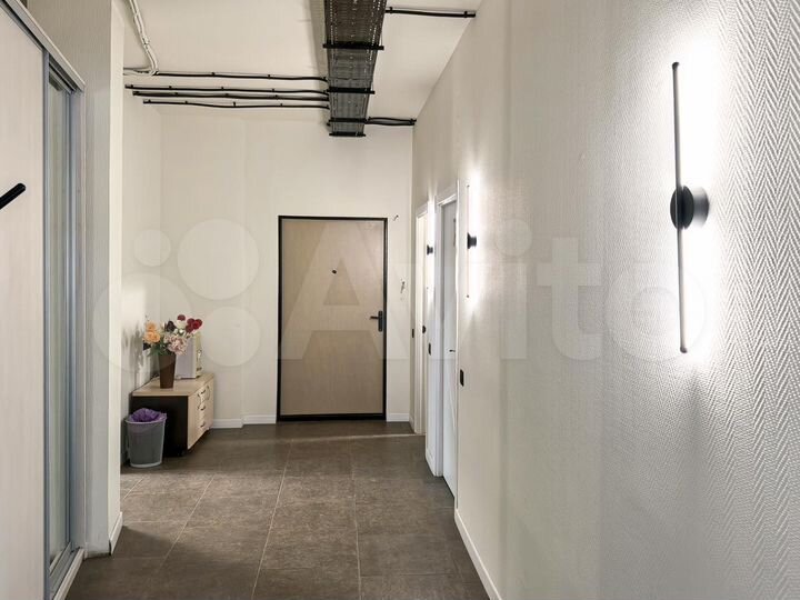 Офис с большим окном, 10.1 м²