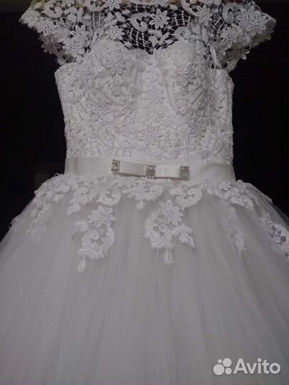 Свадебное платье