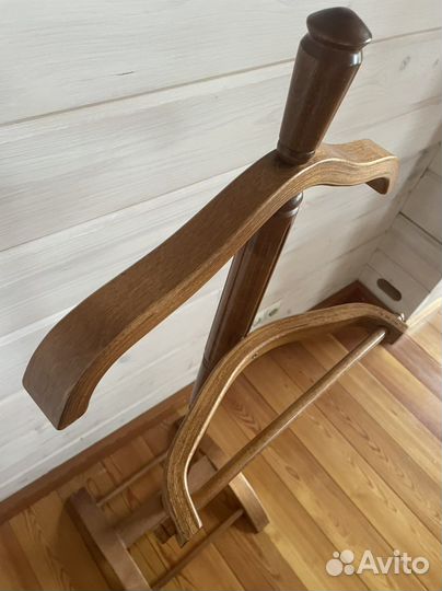 Вешалка напольная деревянная