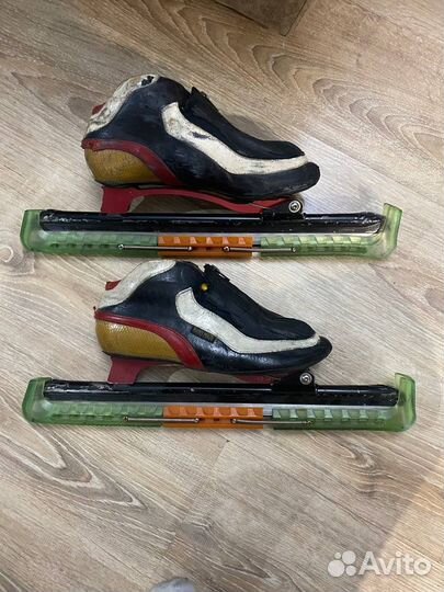 Конькобежные коньки viking