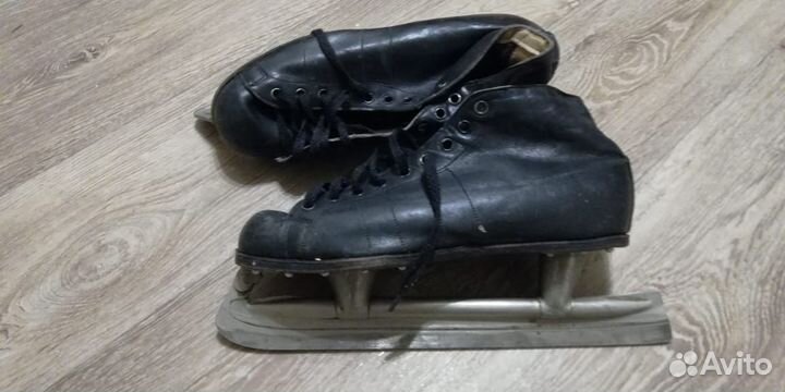 Коньки размер 39 Кожа