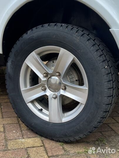 Колеса в сборе на ниву 16