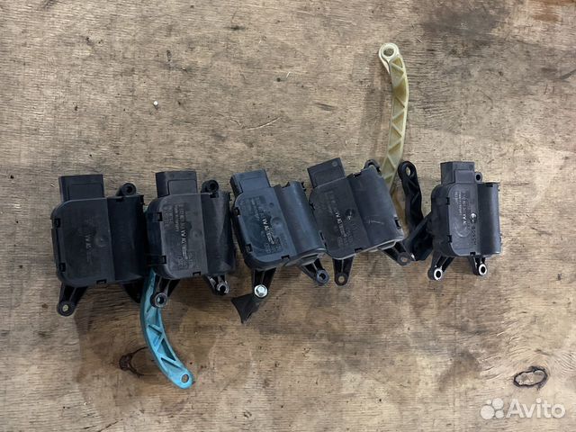 Моторчик заслонки отопителя VAG