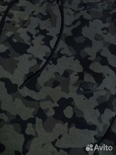 Спортивные брюки Nike tech fleece