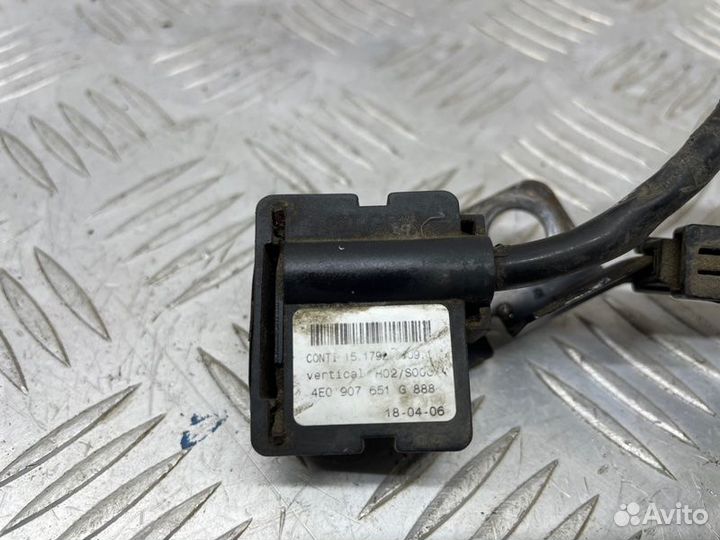 Датчик ускорения передний Audi A8 седан BFM 2006