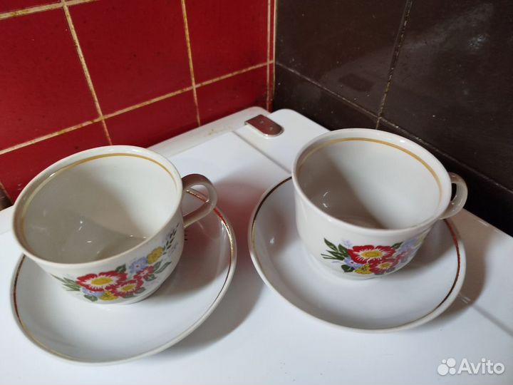 Две чайные пары