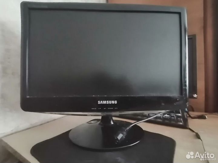 Монитор Samsung Syncmaster B1930