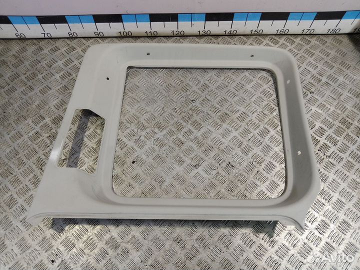 Б/У Обшивка двери сдвижной правой под стекл#001