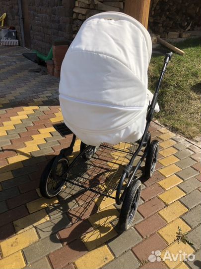 Коляска Zyppi 2в1 с люлькой