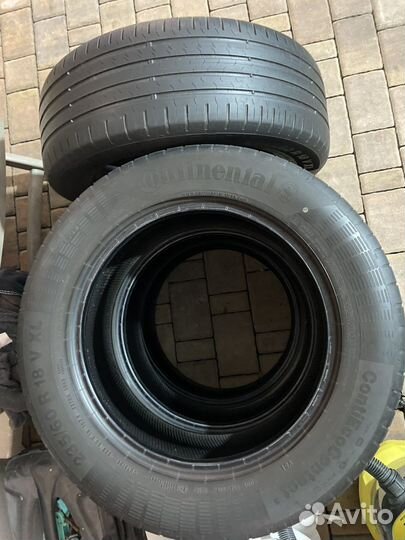Continental ContiEcoContact 5 235/60 R18 107