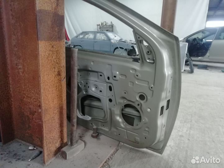 Дверь левая передняя рено логан 2