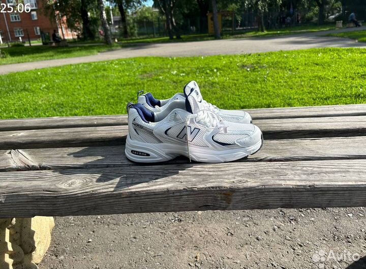 Кроссовки new balance 530