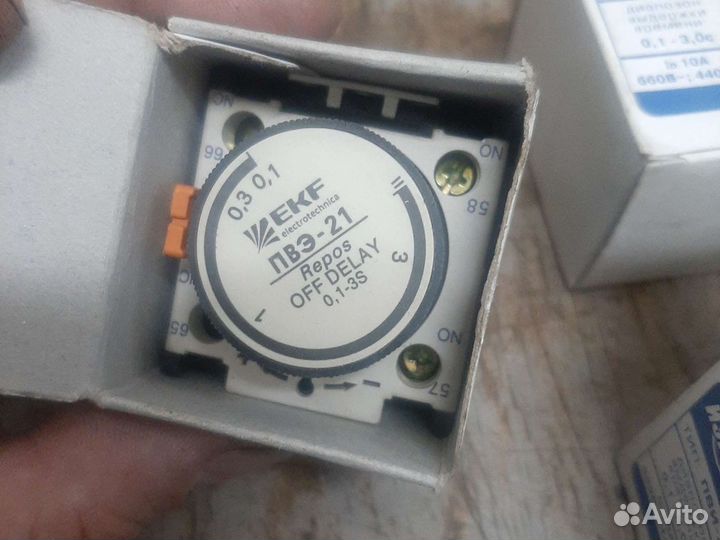 Приставка выдержки времени