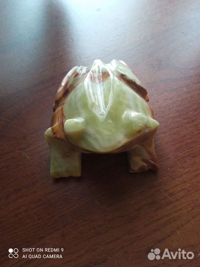 Статуэтка лягушка