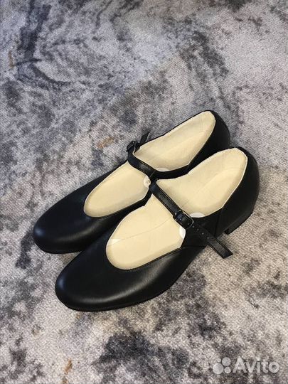 Туфли народные танцевальные