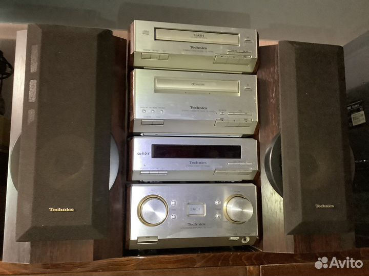 Музыкальный центр Technics-HD560