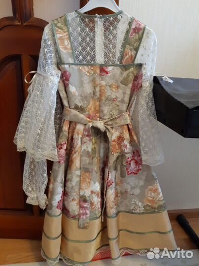 Костюм сценический для вокала или танцев на девочк