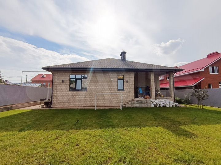 Дом 161 м² на участке 8 сот.