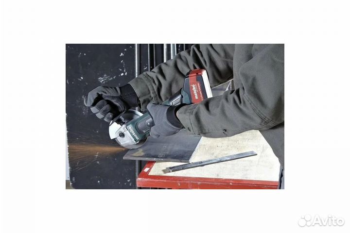 Болгарка Metabo W 18 L 9-125 Акк 2x5.2Ач 602249650