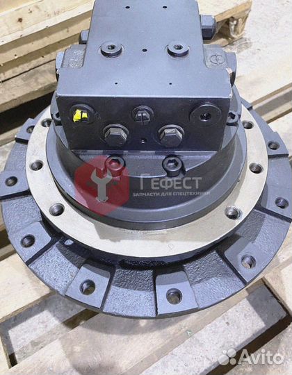 Бортовой редуктор Hitachi ZX70 9224123