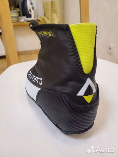 Детские лыжные ботинки