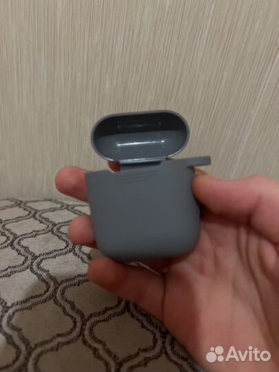 Беспроводные наушники apple airpods