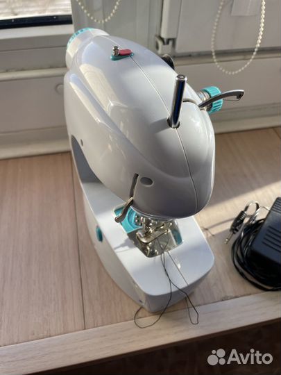 Швейная машинка Квик Стичер