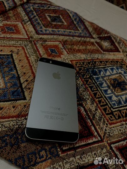 iPhone 5S, 16 ГБ