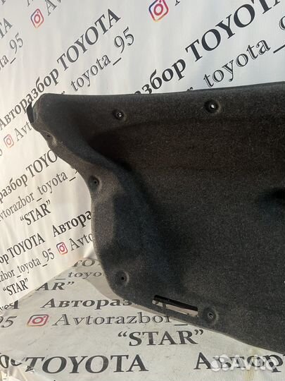 Обшивка на крышку багажника Toyota Camry 55