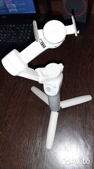 Стабилизатор DJI osmo mobile 4