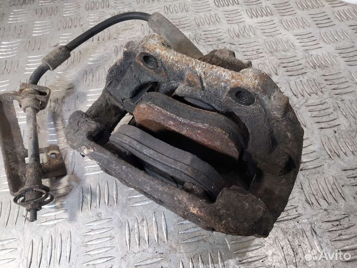 Суппорт передний левый Citroen C4