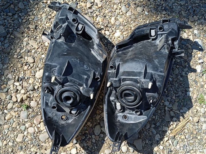 Nissan Note (E11) 2006-2010 Фара