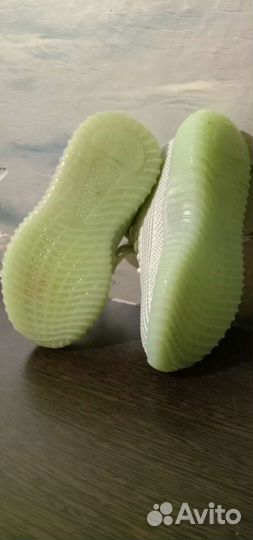 Кроссовки для девочки